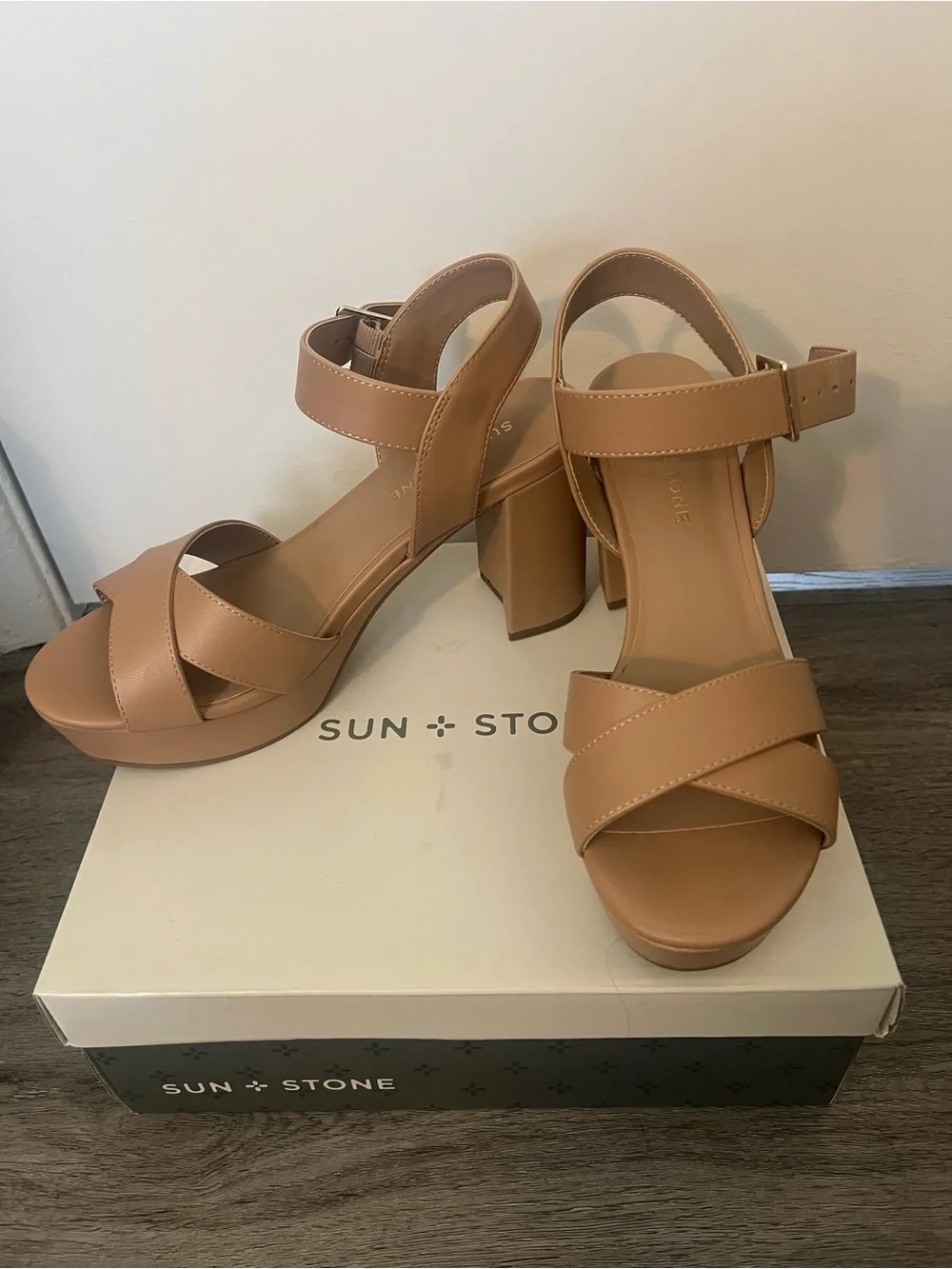 Sun + Stone Women's Lillah Nude Heel Platform Dress Sandal, Size 8 New with box